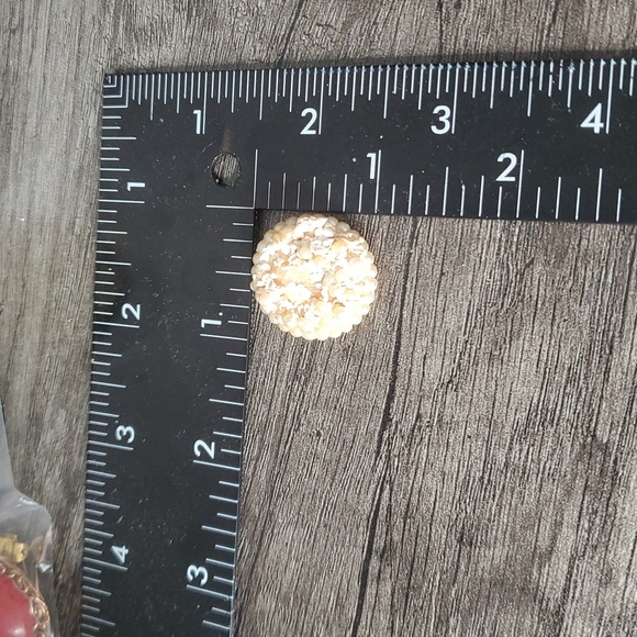 Bridal Elegant Cream Pearl Clip On Earrings E1027 - Picture 3 of 3